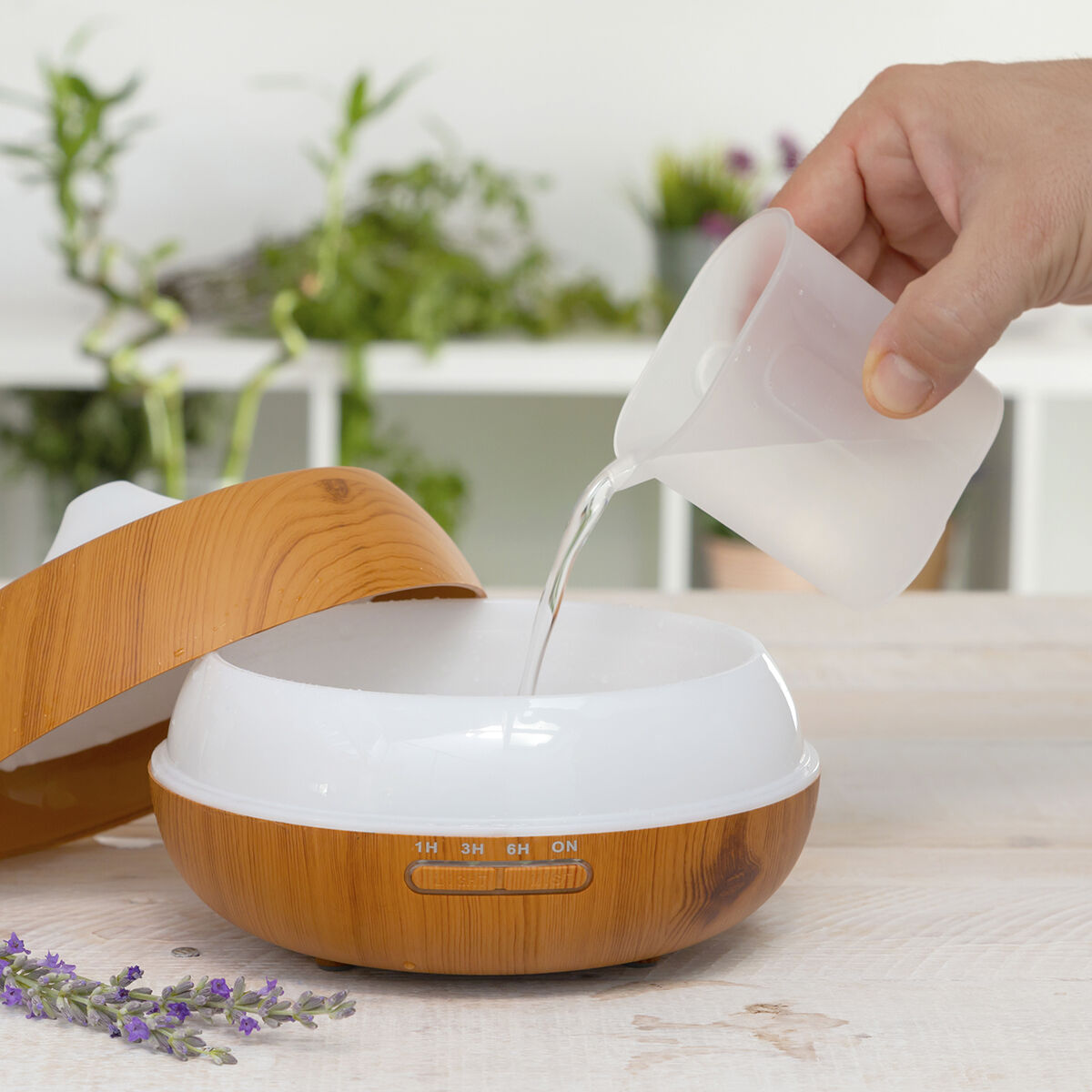 Aroma Diffuser Humidifier with Multicolour LED Wooden-Effect - Majpet